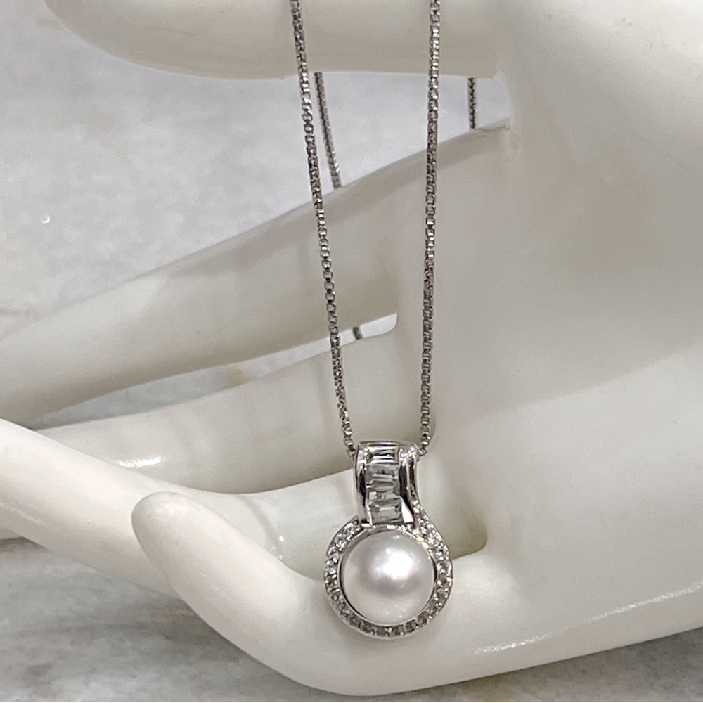 White South Sea Pearl White Topaz Sterling Silver Pendant Necklace - Picture 5 of 12